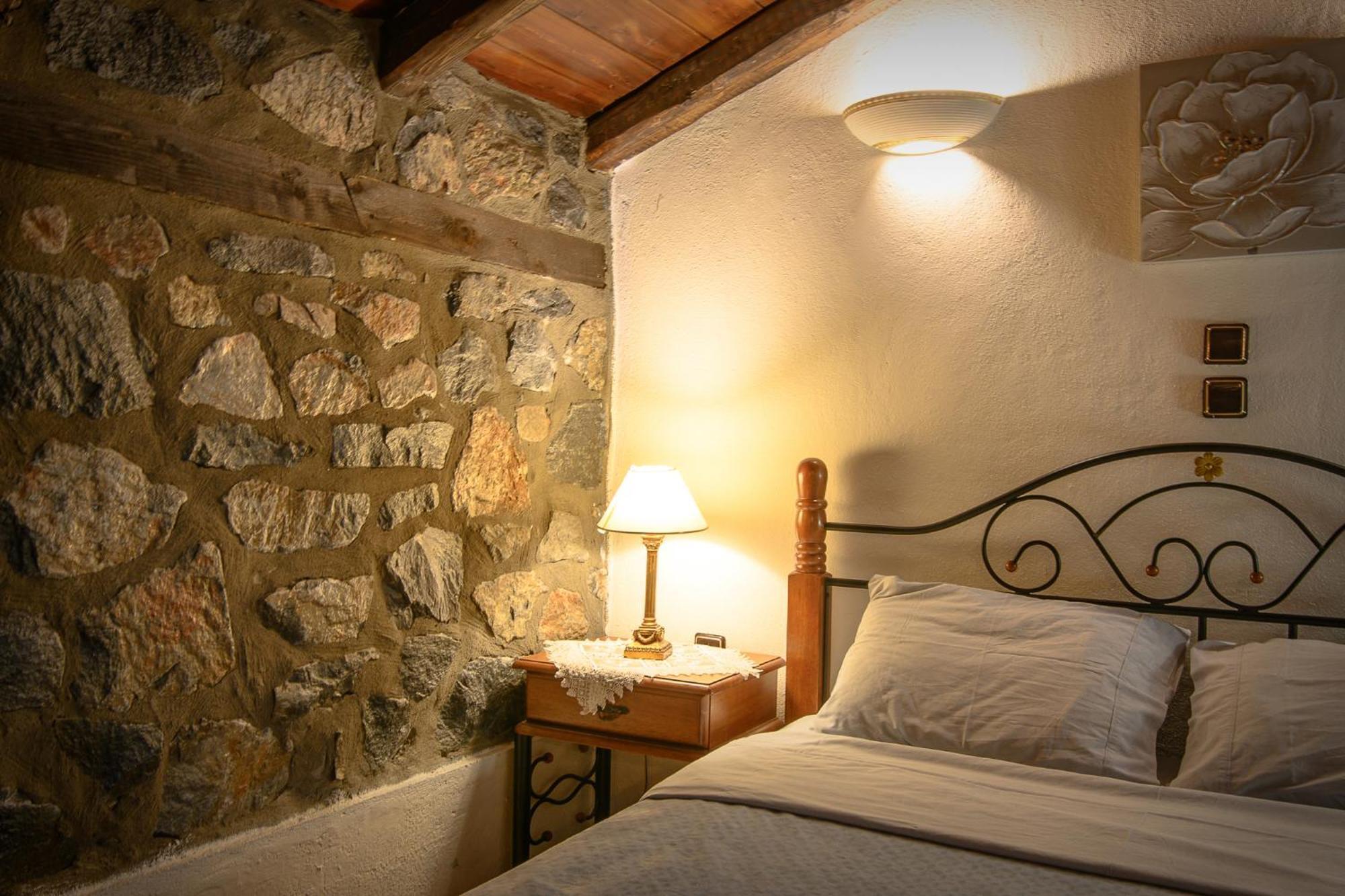 Metohi Inn Agios Athanasios  Exteriör bild