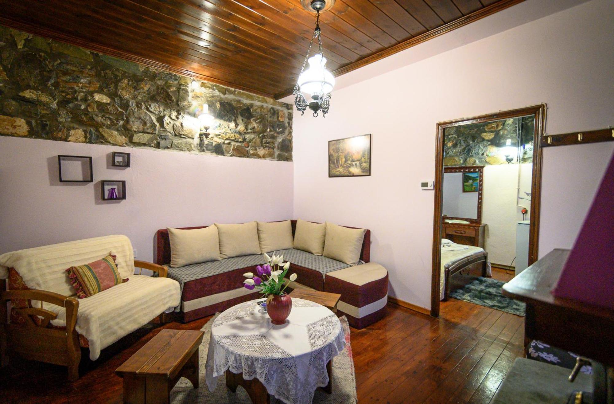 Metohi Inn Agios Athanasios  Exteriör bild